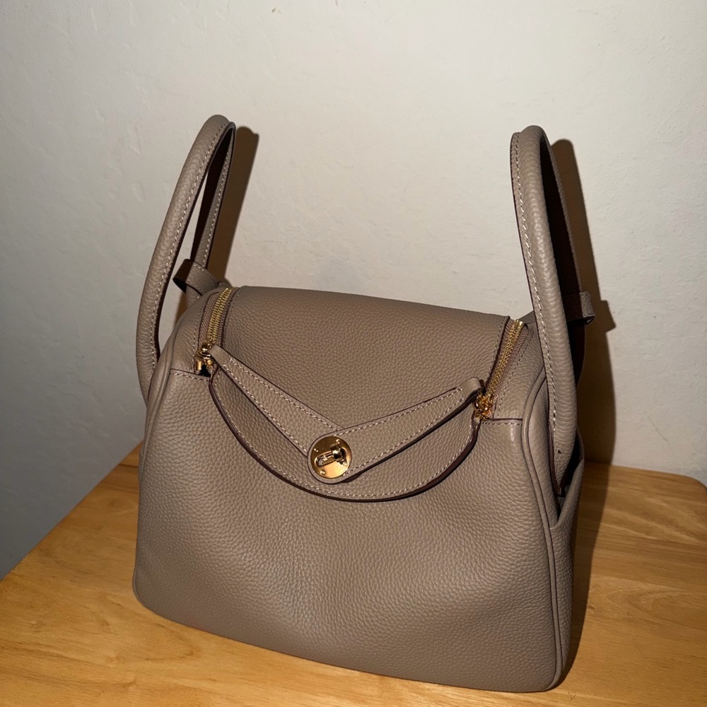 Replica Lindy (Faux)